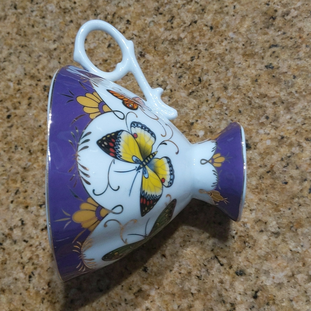 Beautiful Rare Vintage German porcelean cup and saucer set - Picture 3 of 6